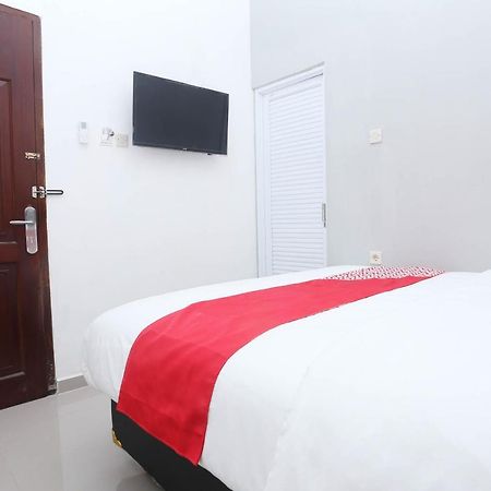 Safara Guesthouse Syariah Semarang Exterior photo