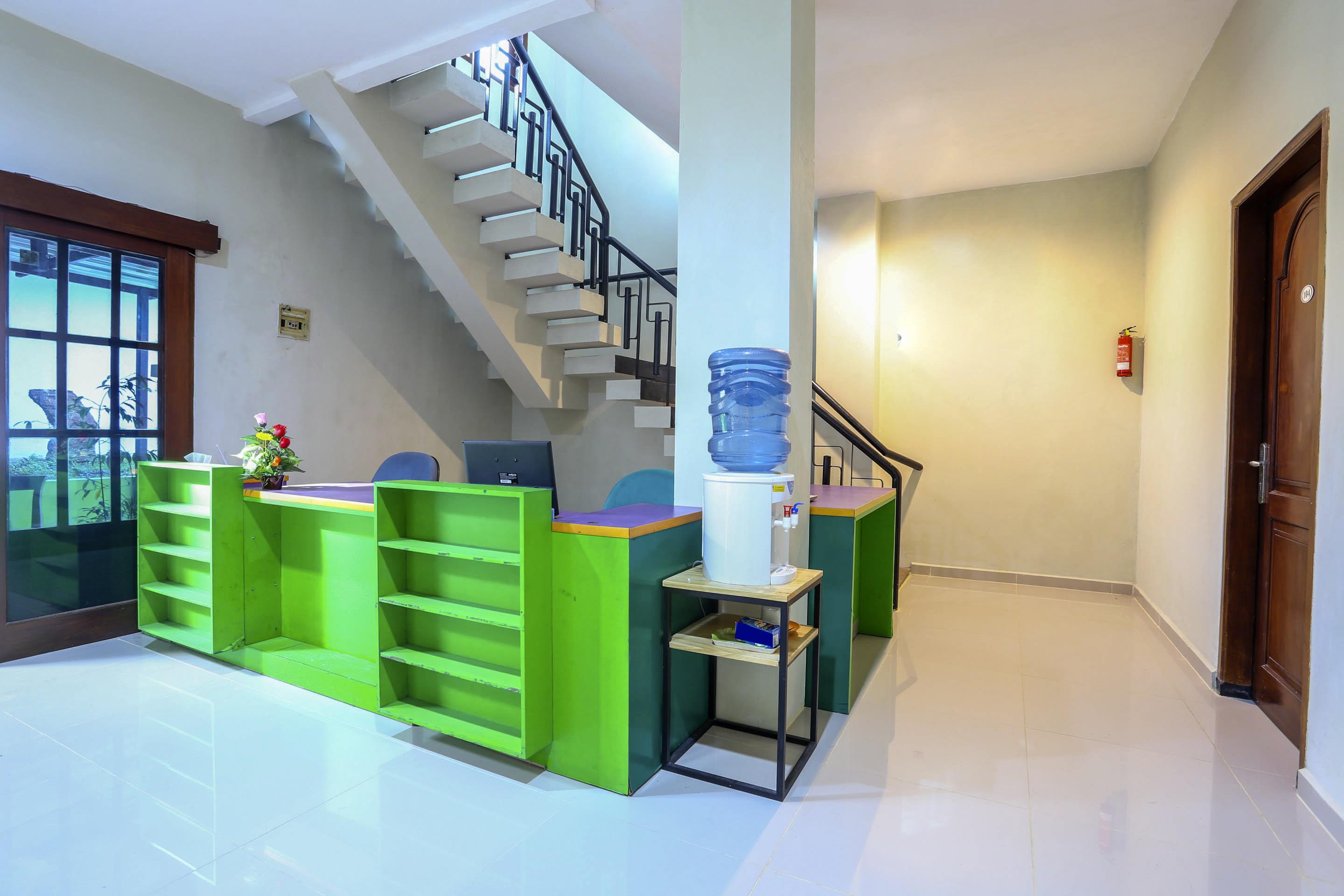 Safara Guesthouse Syariah Semarang Exterior photo
