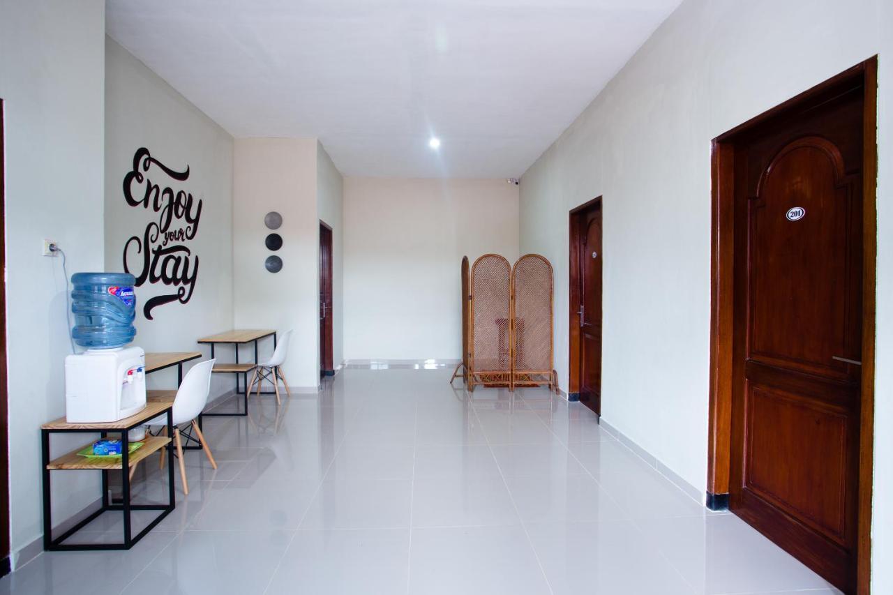 Safara Guesthouse Syariah Semarang Exterior photo