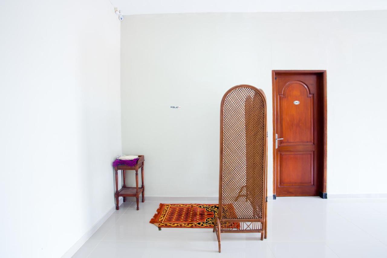 Safara Guesthouse Syariah Semarang Exterior photo