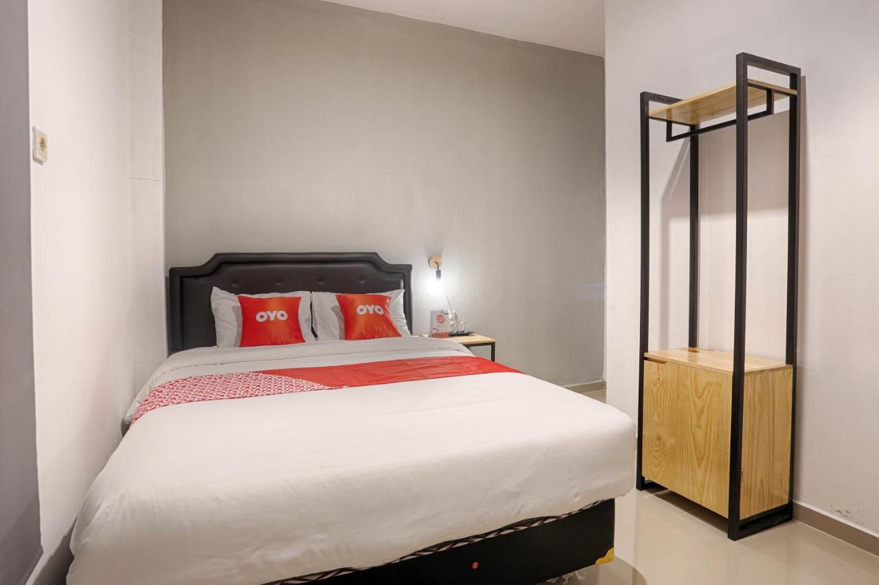 Safara Guesthouse Syariah Semarang Exterior photo
